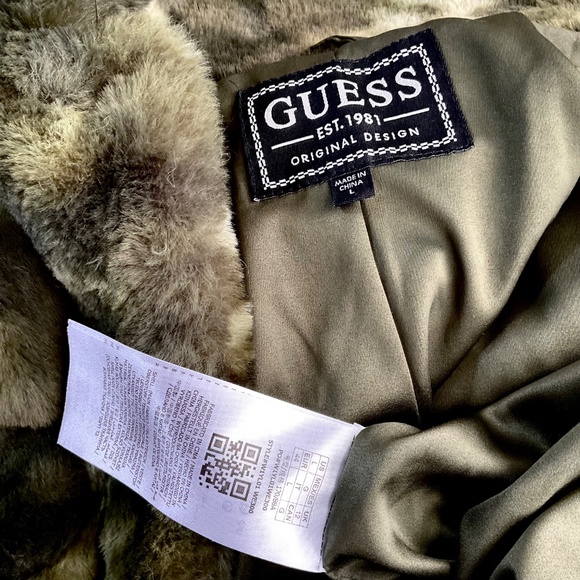 Guess Faux Fur Jacket Camo Khaki Green (L) - Picture 7 of 9